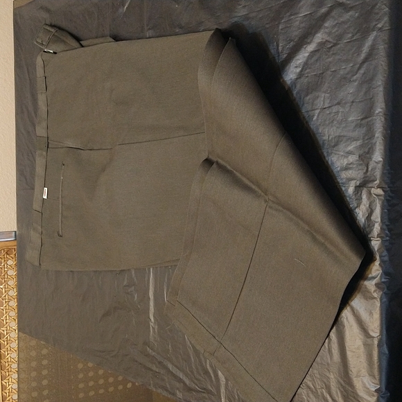 NWT-Dickies Slacks-W 40 L 30Dark Green - Picture 1 of 7